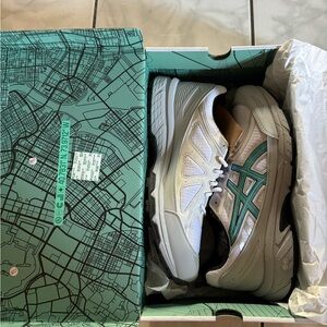 Hidden NY ASICS Gel-Venture 6 Shield
Size 11.5